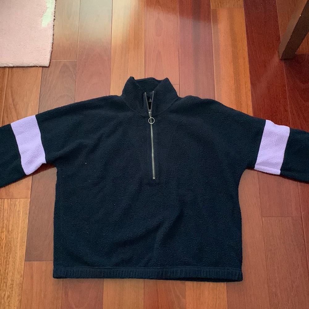 Abercrombie fleece sweater! Very warm!